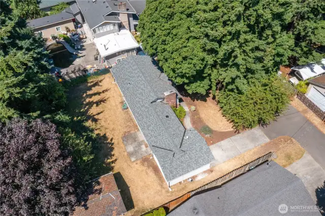 Spacious lot on a quiet dead end street