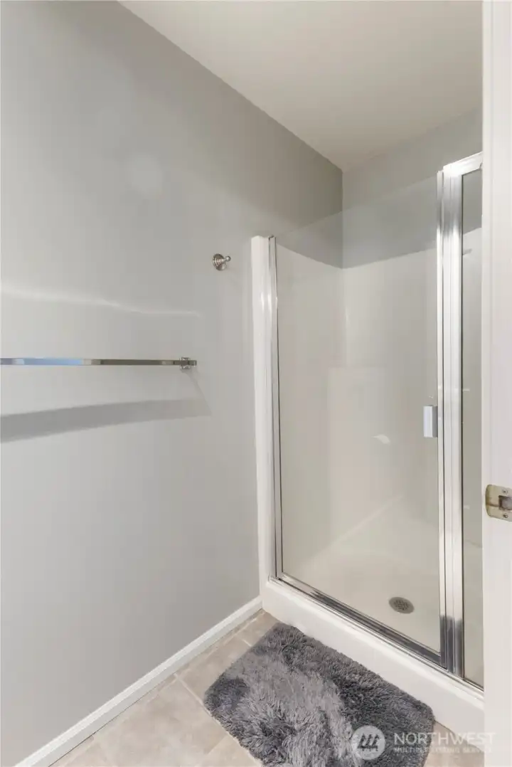 Primary shower