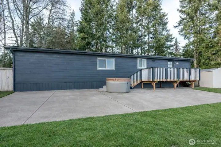 Virtually cleaned up. The patio is newer.