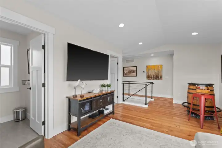 2nd floor bonus room