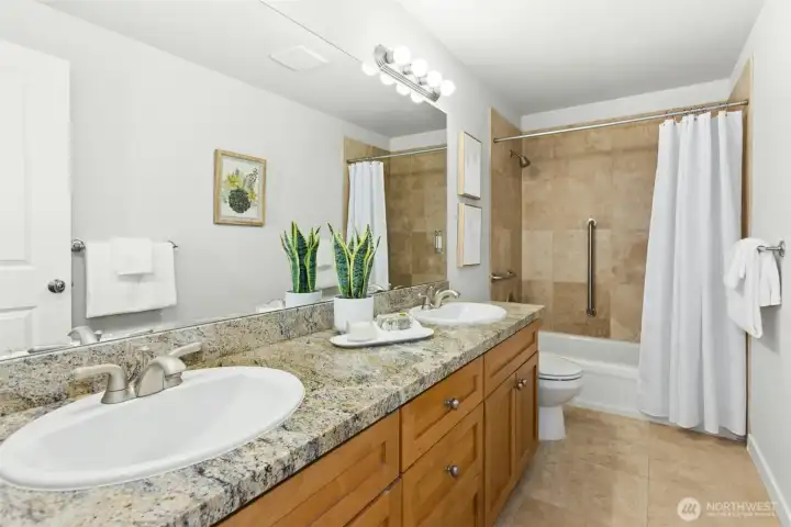 Upstairs bath #2.