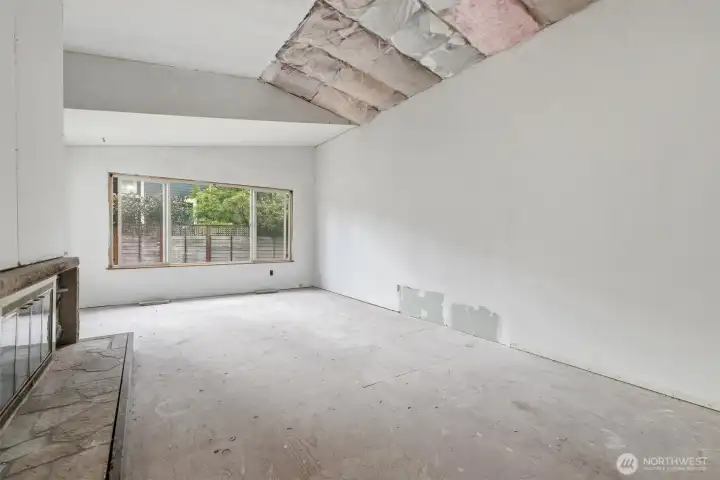 This room receives western exposure.