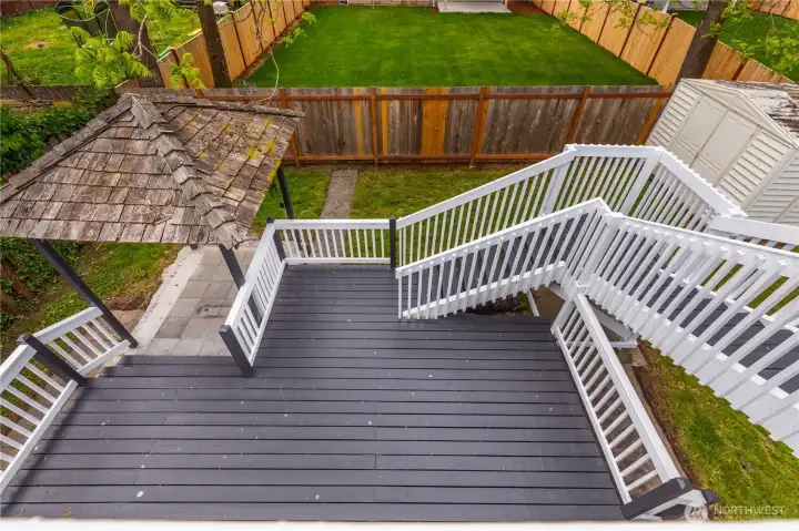 Ample deck!