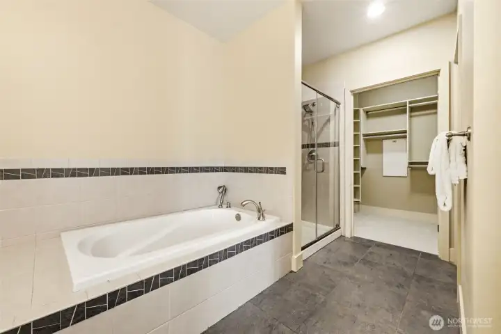 Soaking tub Soaking tub
