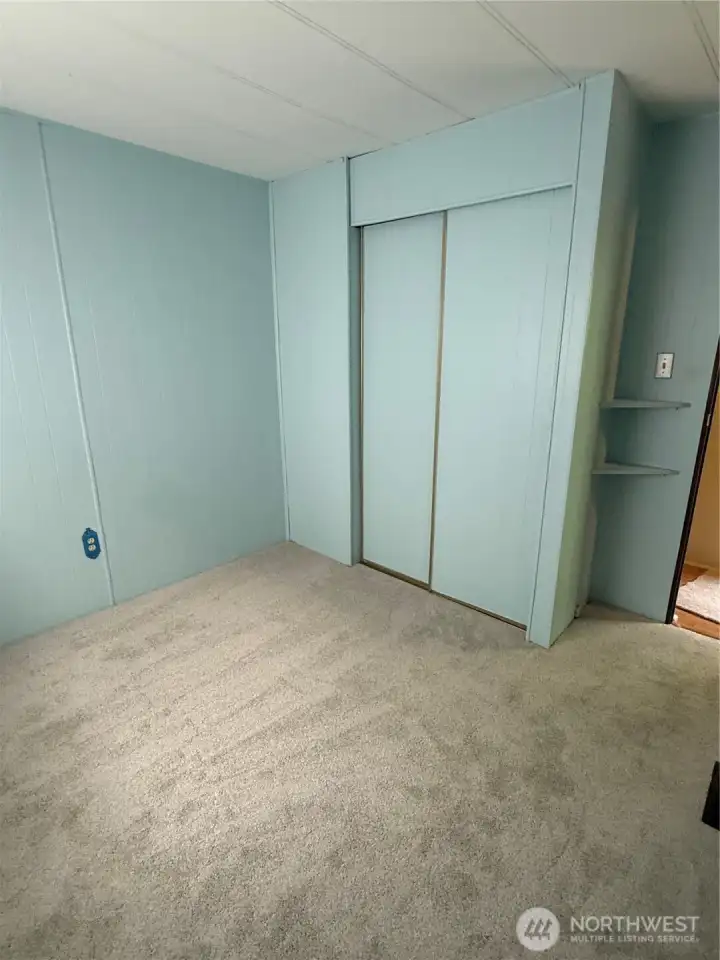 Guest bedroom