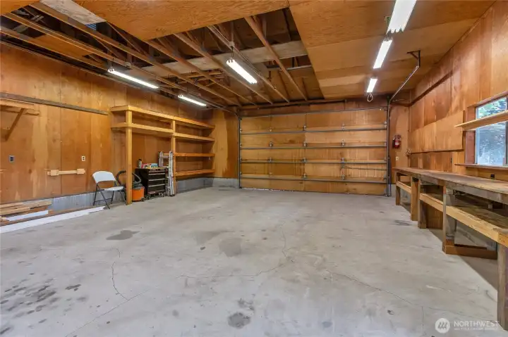 Additional 24’ x 30’ shop with 9' tall door
