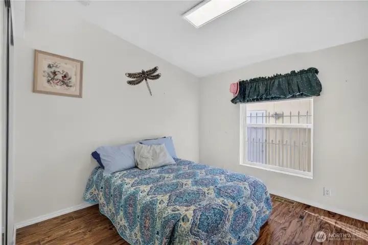 2nd Bedroom 2nd Bedroom