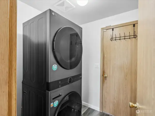 Utility Room to Garage