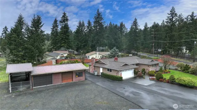 Rambler - Detached Shop on 1 Acre.