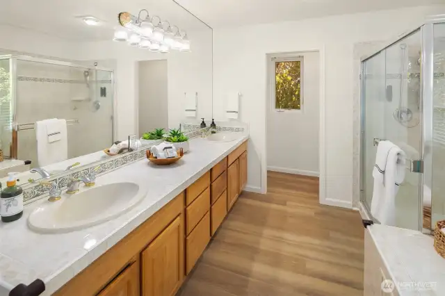 Primary bath with dual vanity