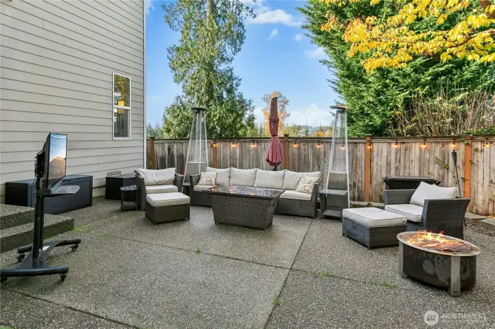 Private Outdoor Retreat:  A spacious, fully fenced patio offers the perfect setting to create your own outdoor escape. There’s plenty of room for lounge seating, a dining set, or a cozy fire pit—ideal for relaxing evenings or weekend gatherings under the open sky.