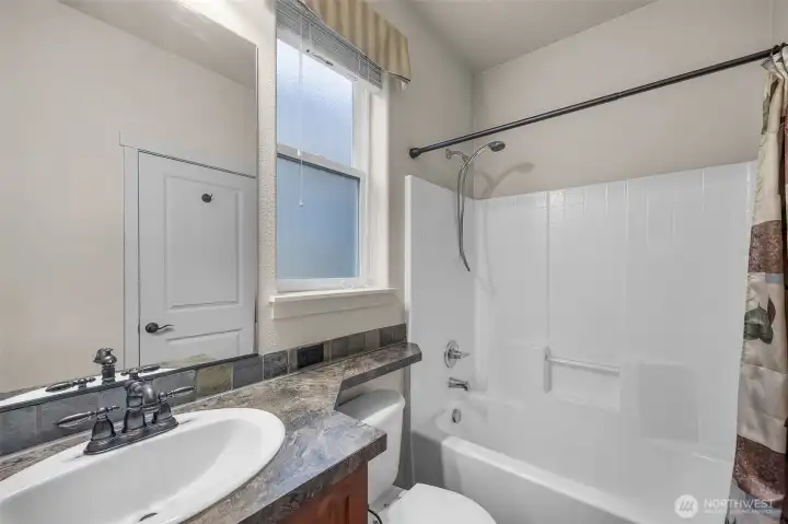 Primary 2 attached bathroom-Tub/shower