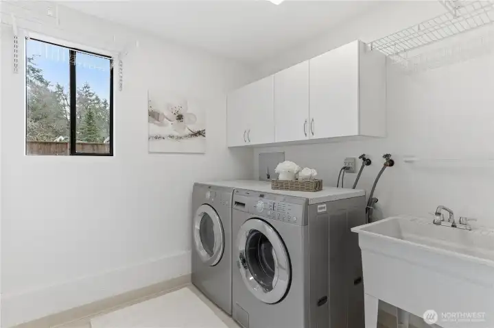 Spacious laundry room