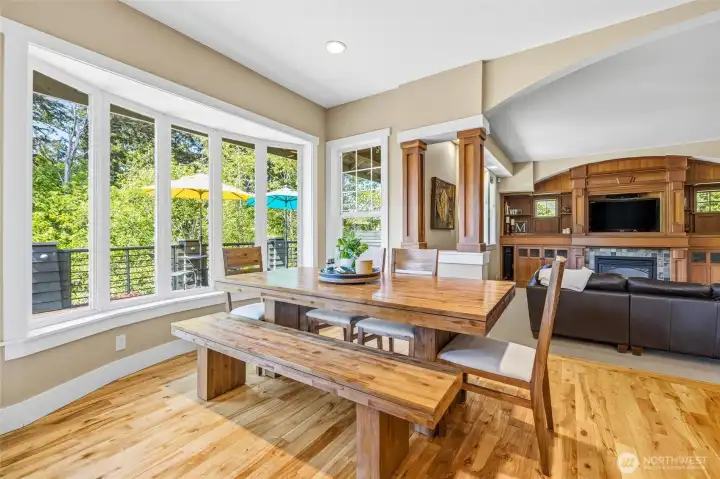 Eating nook, with door to grand deck along side