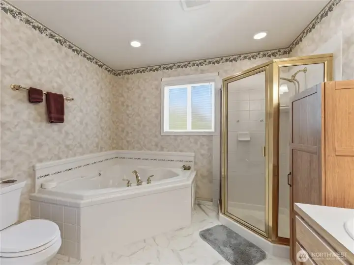 Soaking tub