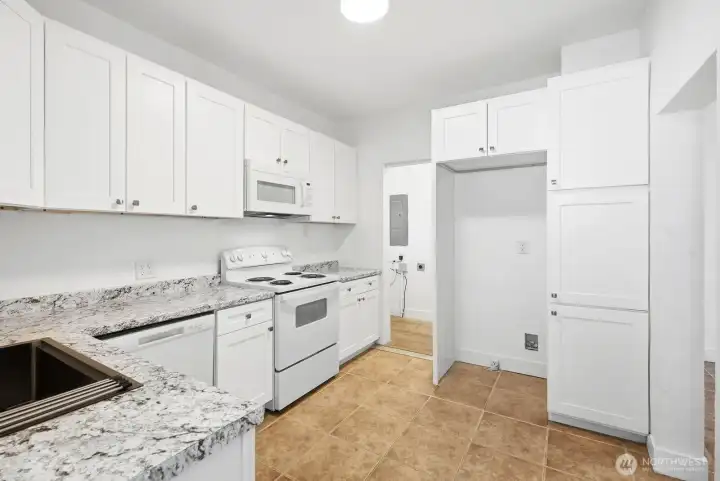 Kitchen/ Laundry room enterance
