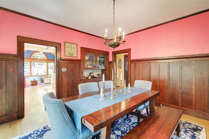 Notice the lovely wood accents and built in buffet, Notice the lovely wood accents and built in buffet,