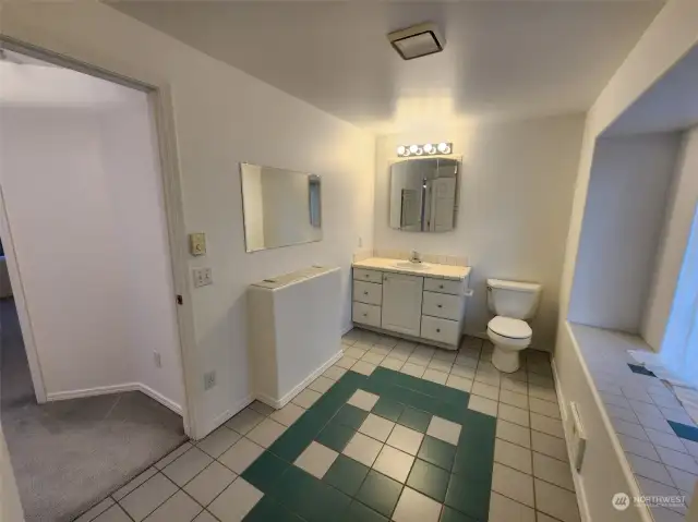 Upstairs full bath