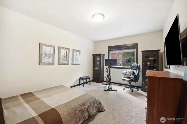 Roomy bonus room with lots of space to design how you wish.