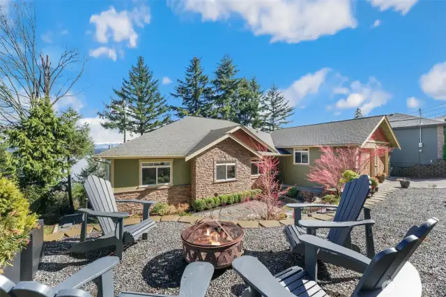 Enjoy a s’more or two and relax around the fire.