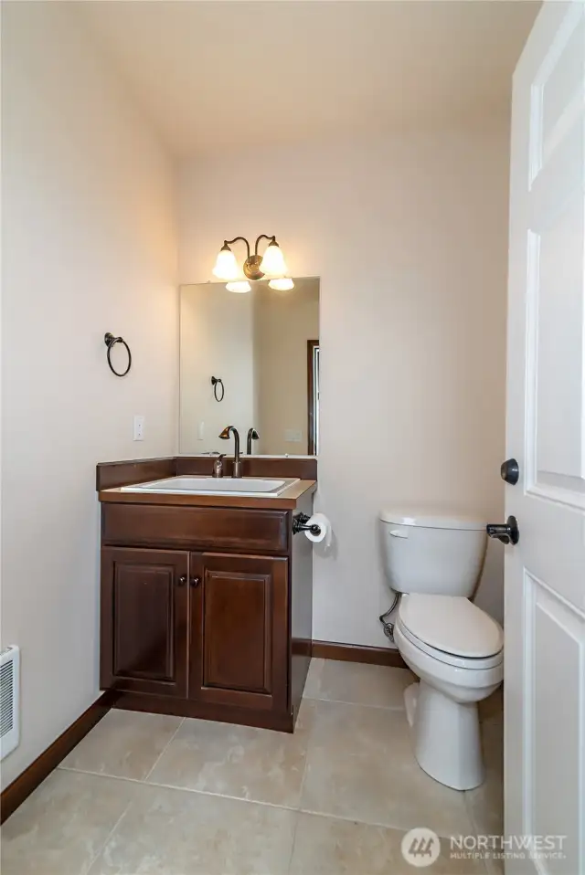 1/2 bathroom off back of garage from breezeway
