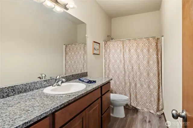 Hallway full bath