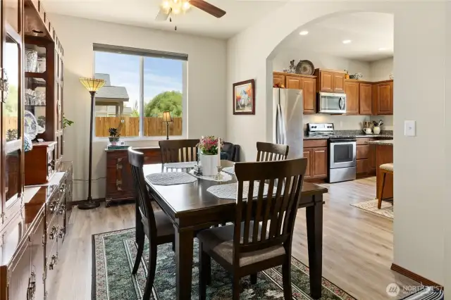 Spacious Dining room