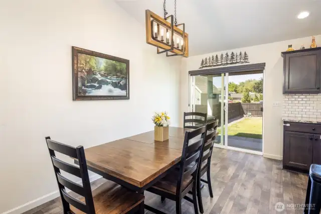 Dinning area off the kitchen