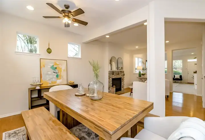 Large eating area off kitchen.