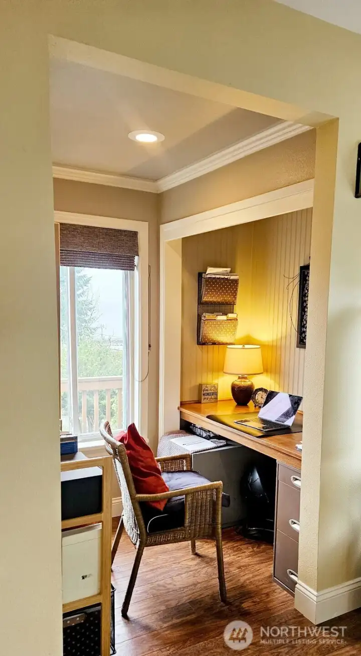 Office nook or reading room