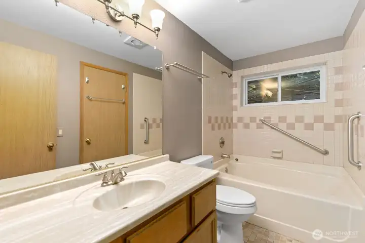 2nd bathroom.