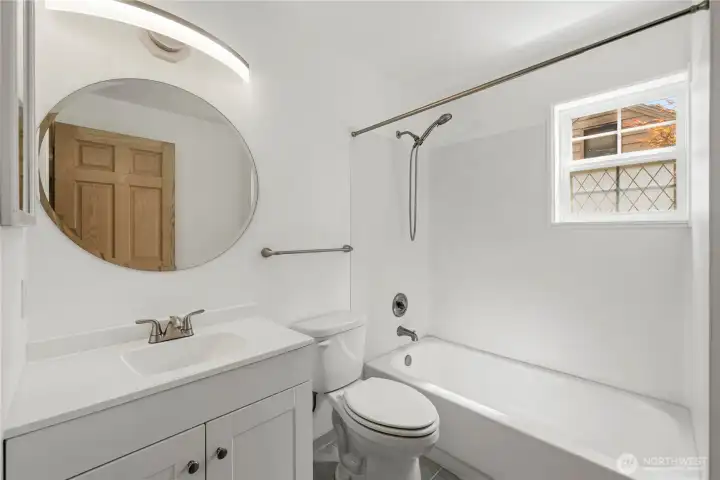 Guest bath.
