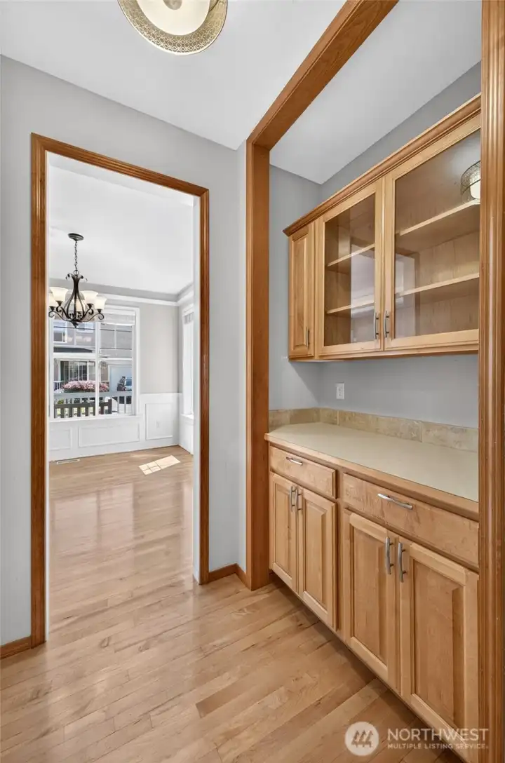 Handy Butler’s Pantry Handy Butler’s Pantry