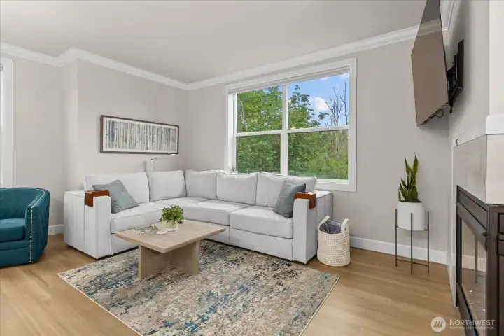 Corner unit, lots of natural light Corner unit, lots of natural light