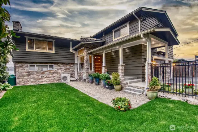 Nestled along the shoreline, this style of wood and stone blends rustic charm with refined craftsmanship, perfectly complementing its scenic setting.