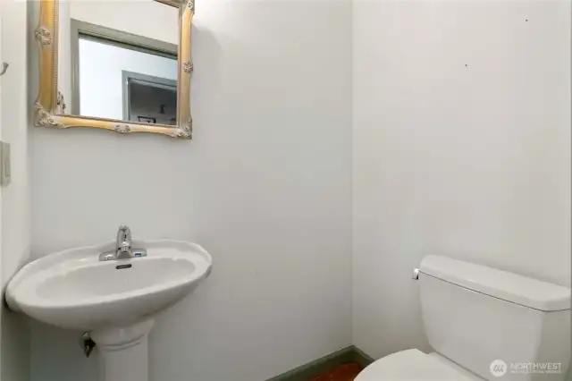 1/2 bath