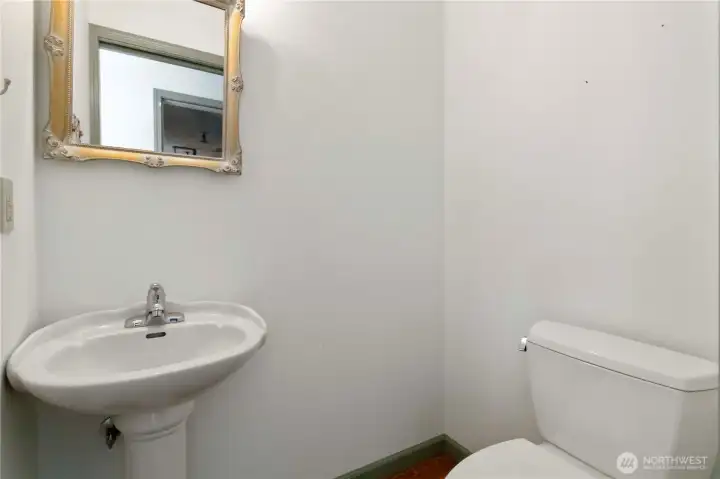 1/2 bath