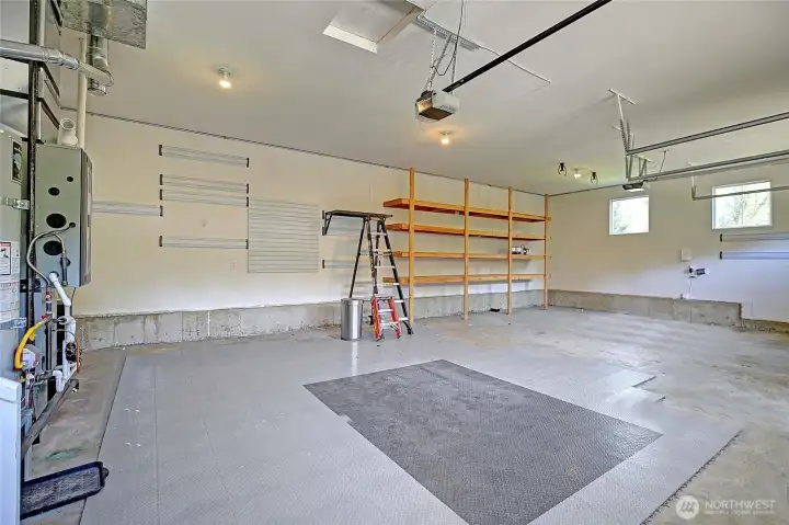 Generous 3 car garage Generous 3 car garage