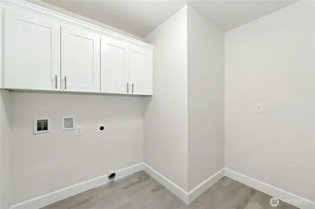 This is a general representation of floor plan and may vary from actual home constructed. Features in photos, upgrades, elevation, materials, dimensions and layout all subject to change without notice.