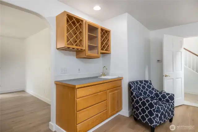 Wet bar.