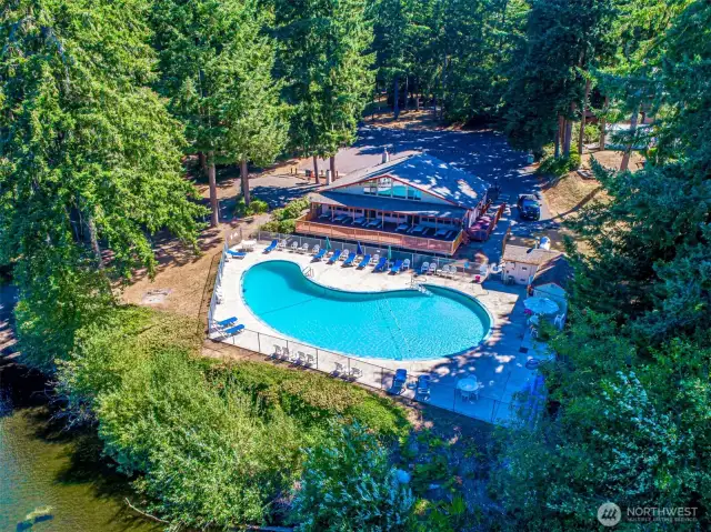 Community pool