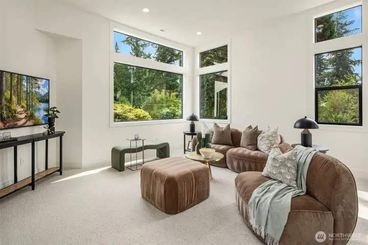Flexible upper floor bonus room