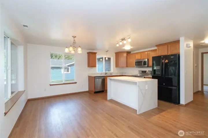 Dining & Kitchen Dining & Kitchen