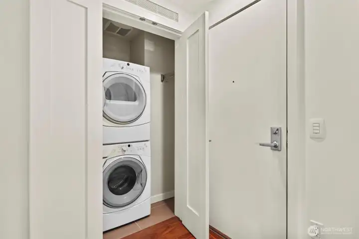 Stackable washer and dryer with hanging pace