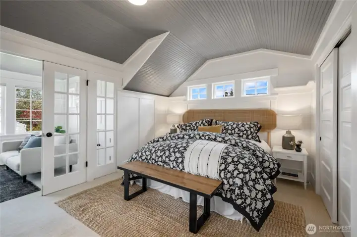 Primary suite, with bonus room!