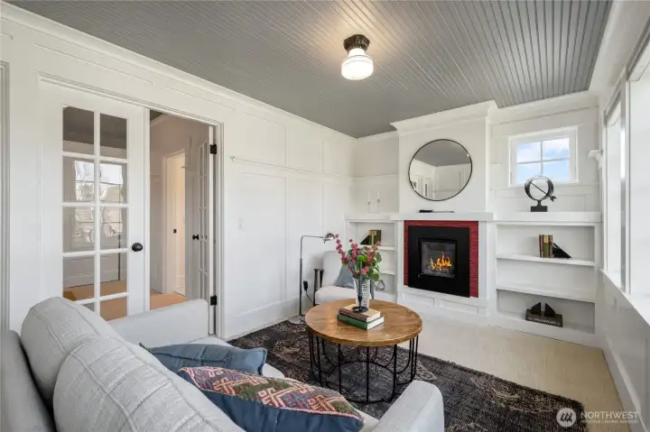 Primary suite, with bonus room!