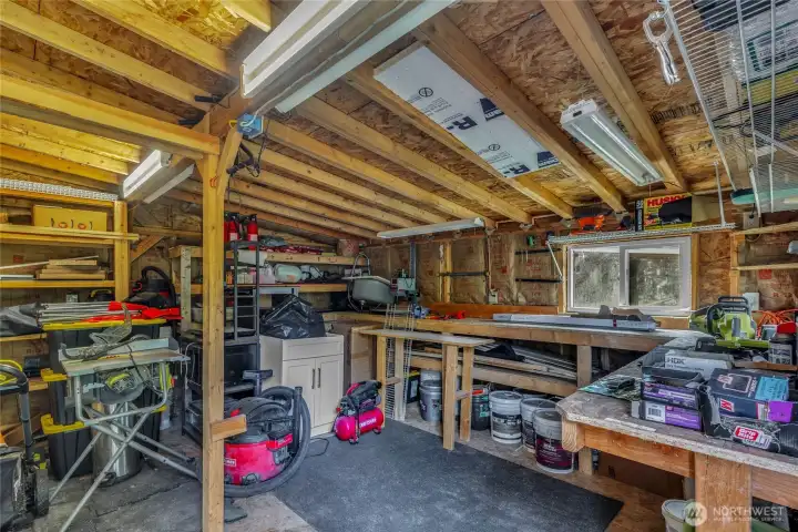 Shop shed