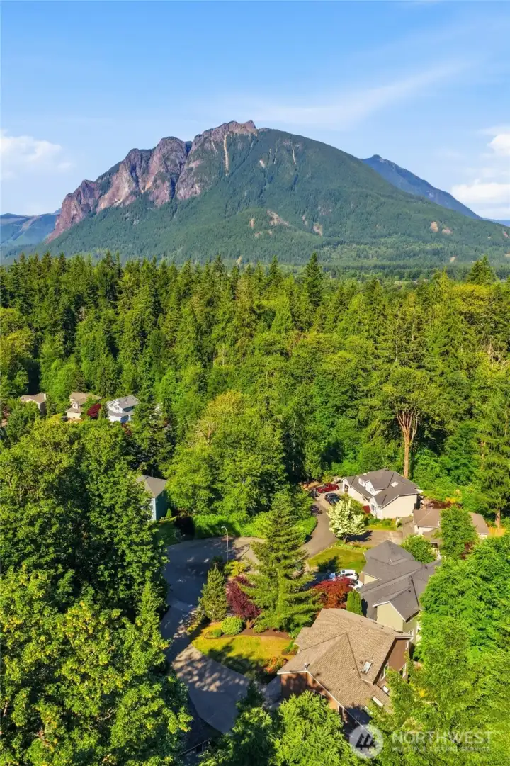 Fantastic North Bend location—walk to parks, trails, shopping, restaurants, and more.