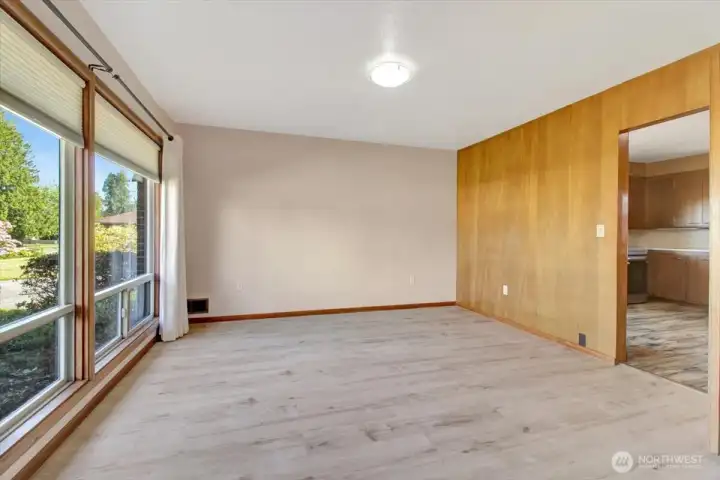 Dining room to the left of the entry. Dining room to the left of the entry.