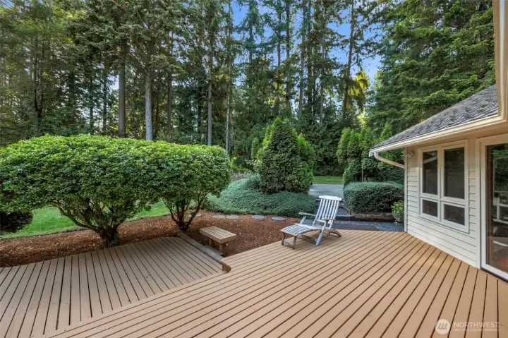 Deck off 2nd Primary Suite